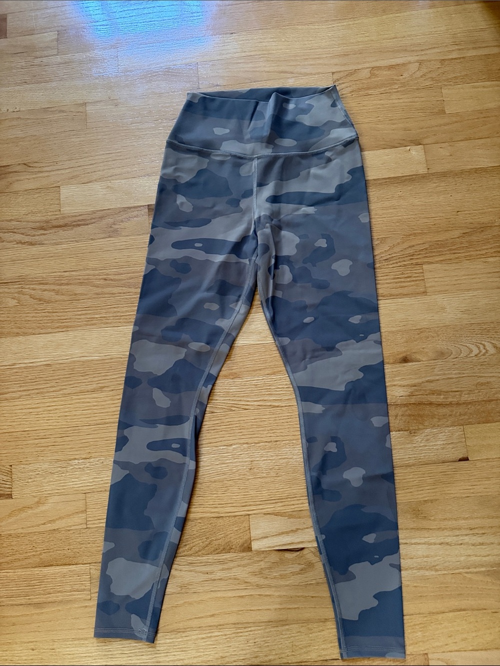 ALO Yoga Gray Camouflage High-Rise Leggings